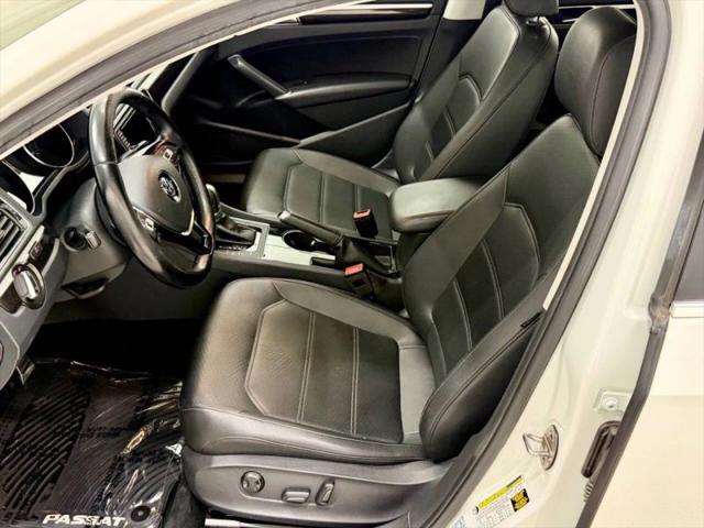 2019 Volkswagen Passat 2.0T SE R-Line