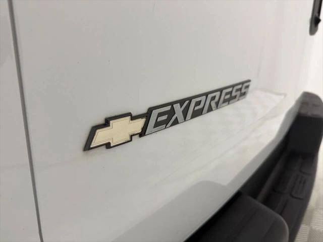 2021 Chevrolet Express Cargo Van RWD 2500 Regular Wheelbase WT