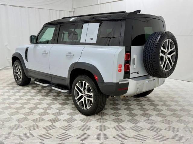 2021 Land Rover Defender 110 SE