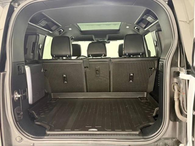 2021 Land Rover Defender 110 SE