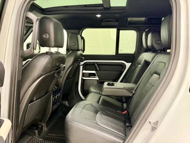 2021 Land Rover Defender 110 SE