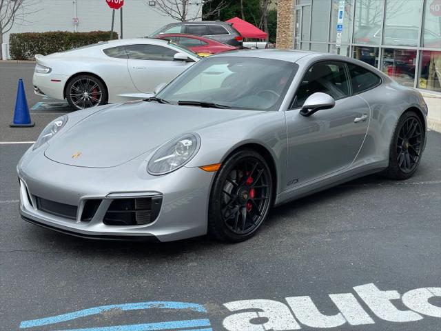 2019 Porsche 911 Carrera 4 GTS
