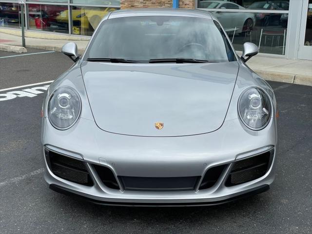 2019 Porsche 911 Carrera 4 GTS