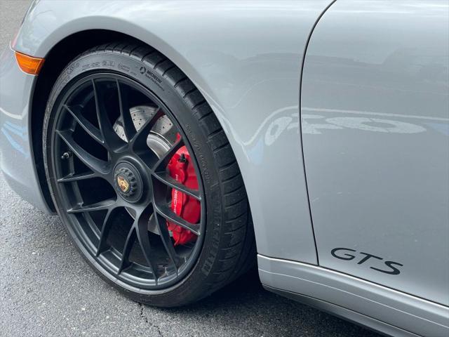 2019 Porsche 911 Carrera 4 GTS