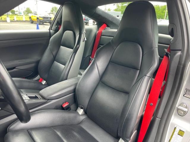2019 Porsche 911 Carrera 4 GTS
