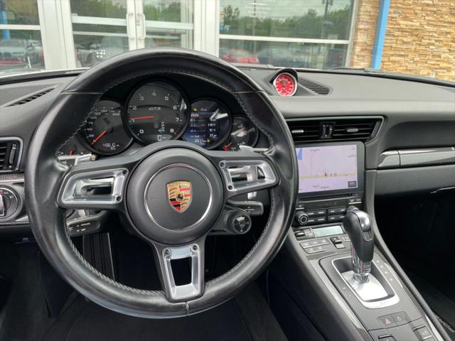 2019 Porsche 911 Carrera 4 GTS