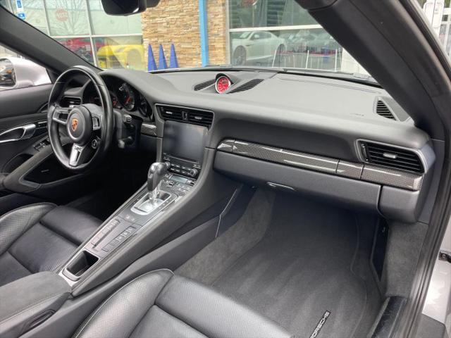 2019 Porsche 911 Carrera 4 GTS