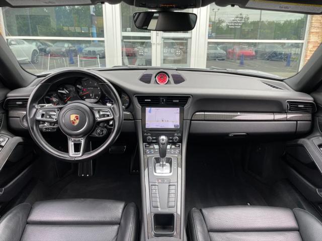 2019 Porsche 911 Carrera 4 GTS