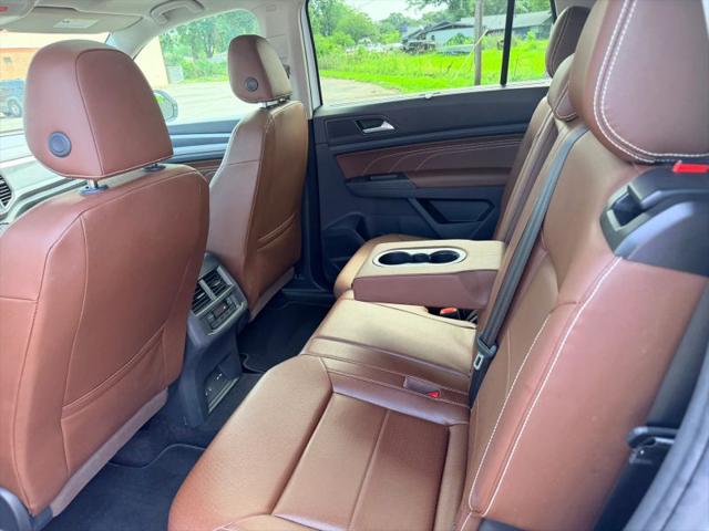 2021 Volkswagen Atlas 3.6L V6 SE w/Technology R-Line