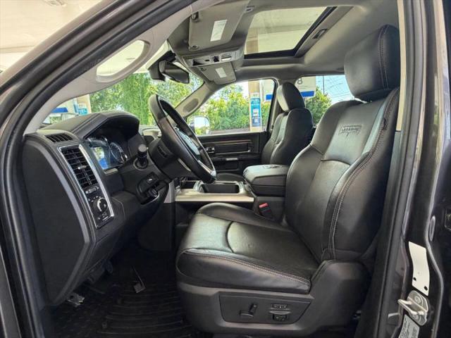 2017 Ram 3500 Laramie Crew Cab 4x4 8' Box