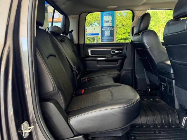 2017 Ram 3500 Laramie Crew Cab 4x4 8' Box