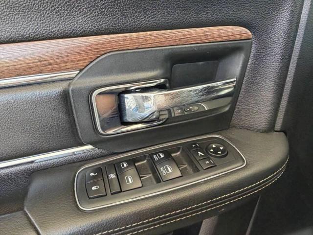 2017 Ram 3500 Laramie Crew Cab 4x4 8' Box