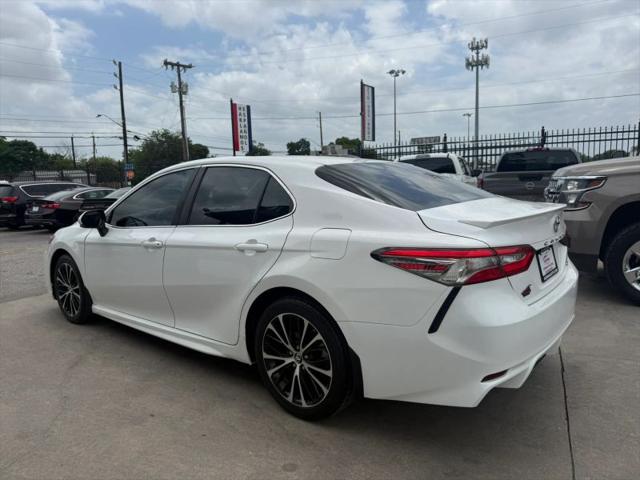 2018 Toyota Camry SE