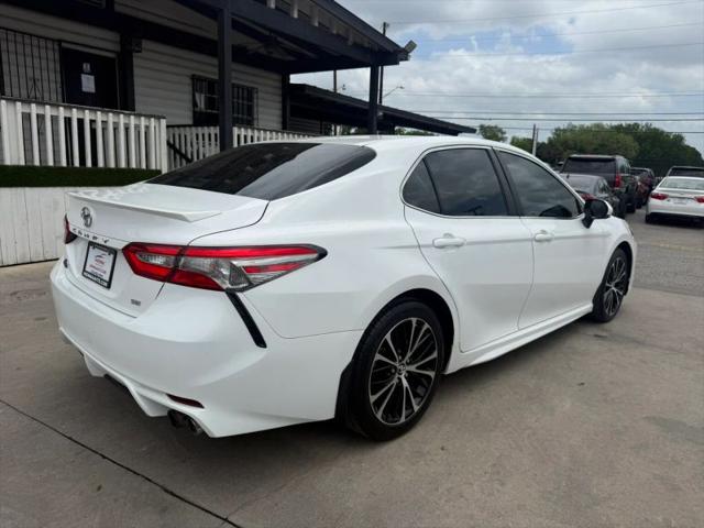 2018 Toyota Camry SE