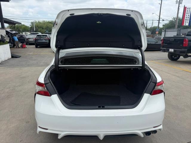 2018 Toyota Camry SE