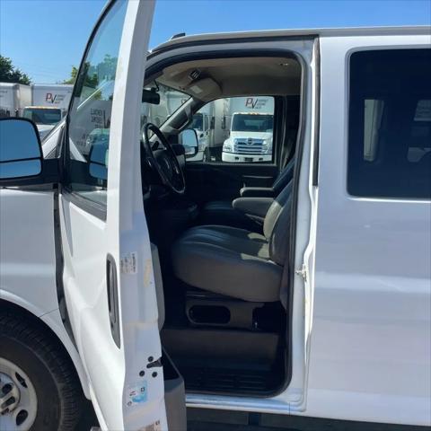 2023 Chevrolet Express Passenger RWD 3500 Extended Wheelbase LS