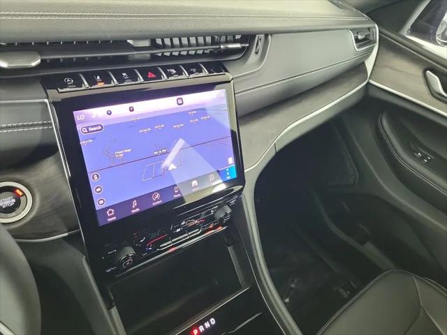 2025 Jeep Grand Cherokee Limited 4x2