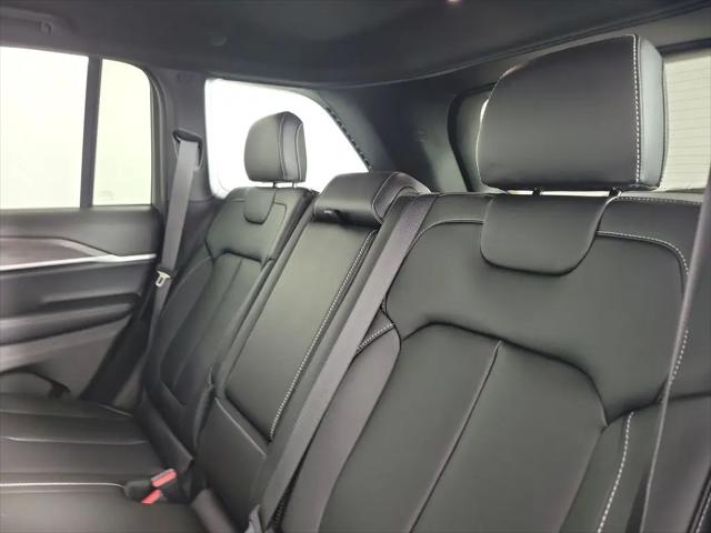 2025 Jeep Grand Cherokee Limited 4x2