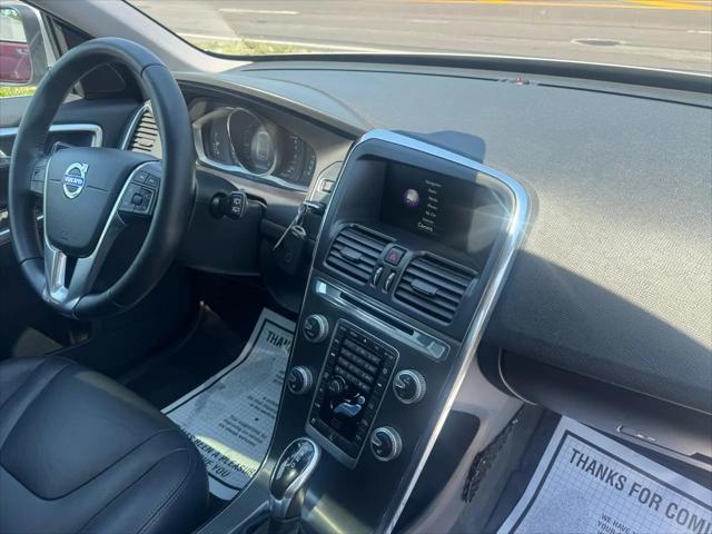 2016 Volvo XC60 T5 Drive-E Premier