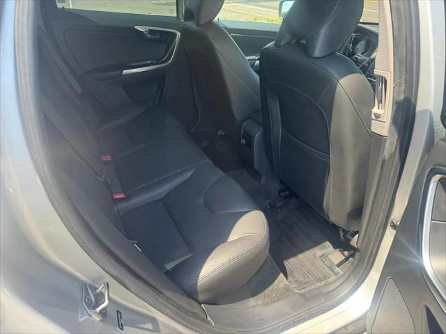 2016 Volvo XC60 T5 Drive-E Premier