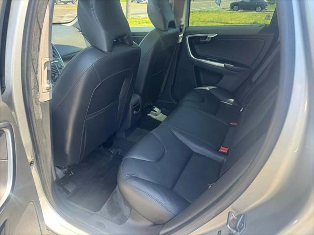 2016 Volvo XC60 T5 Drive-E Premier