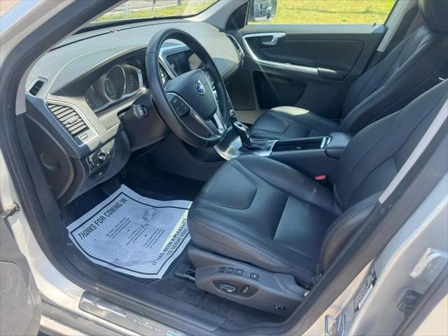 2016 Volvo XC60 T5 Drive-E Premier