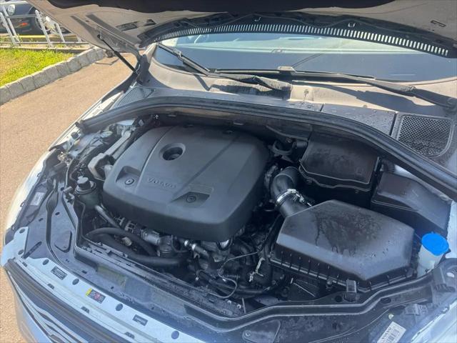 2016 Volvo XC60 T5 Drive-E Premier
