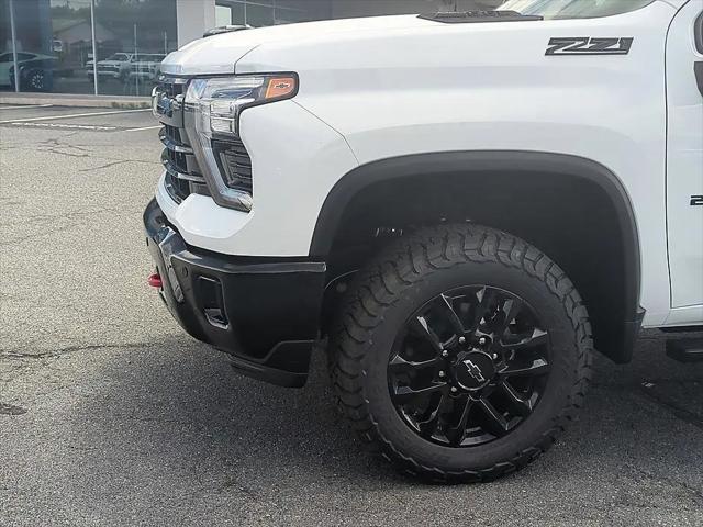 2026 Chevrolet Silverado 2500HD Crew Cab, Standard Bed, LT, 4WD