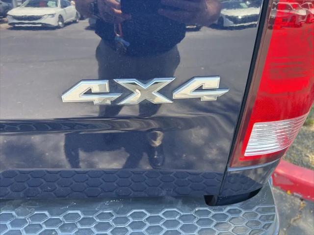 2017 Ram 1500 Express Crew Cab 4x4 5'7" Box