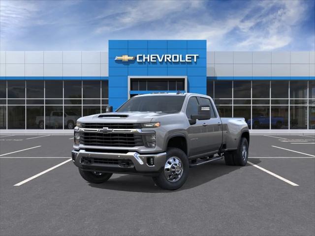 2026 Chevrolet Silverado 3500HD Crew Cab, Long Bed, LT Dual Rear Wheel, RWD