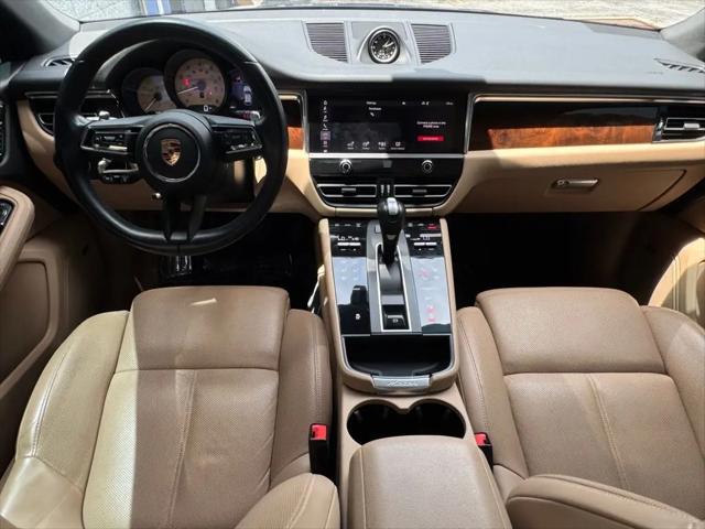 2023 Porsche Macan Macan