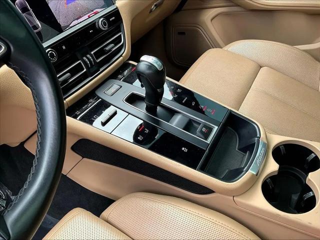 2023 Porsche Macan Macan