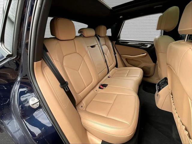 2023 Porsche Macan Macan