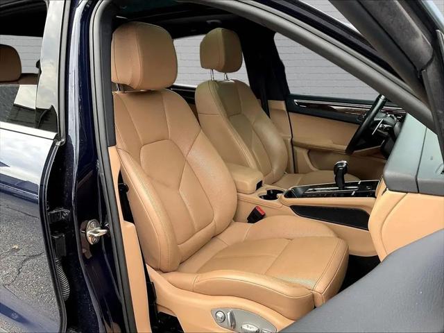 2023 Porsche Macan Macan