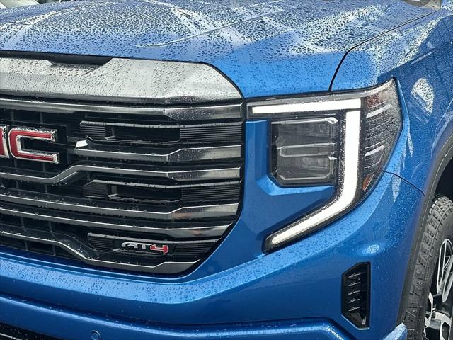 2023 GMC Sierra 1500 4WD Crew Cab Short Box AT4