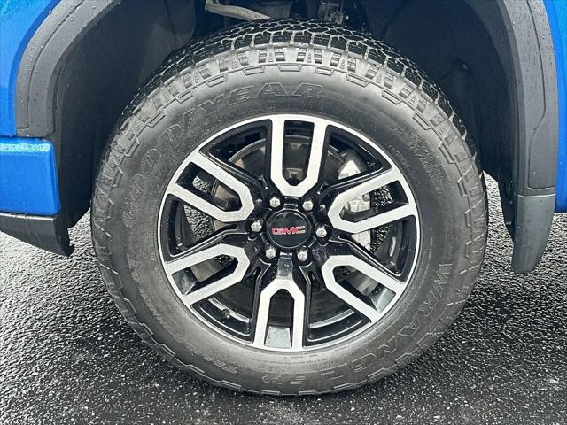 2023 GMC Sierra 1500 4WD Crew Cab Short Box AT4
