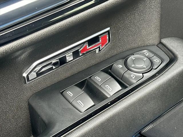 2023 GMC Sierra 1500 4WD Crew Cab Short Box AT4