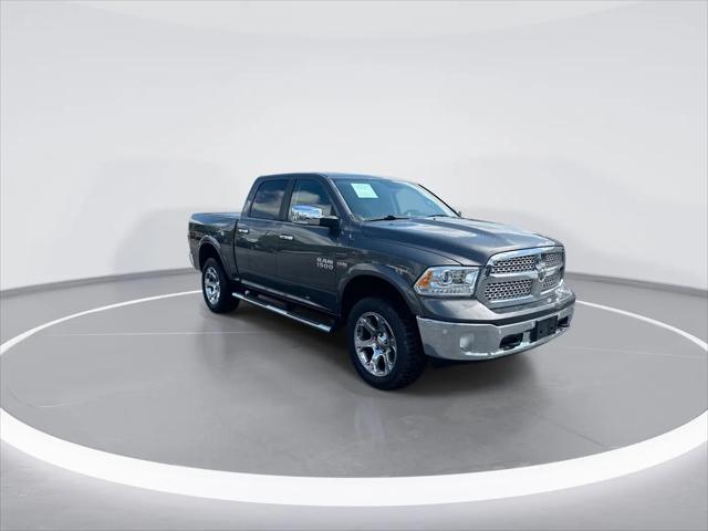 2017 Ram 1500 Laramie Crew Cab 4x4 5'7" Box