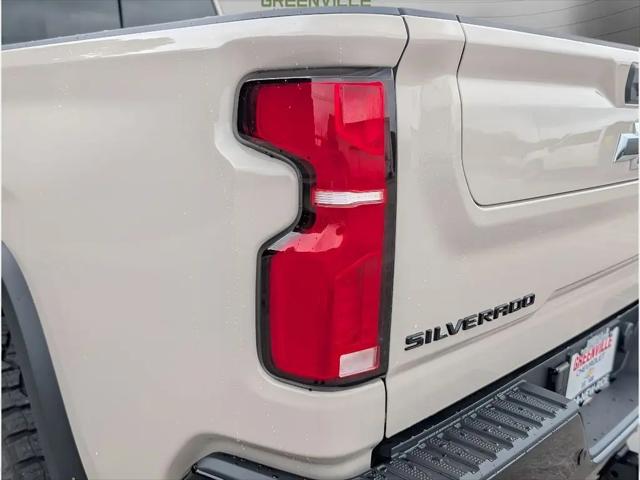 2026 Chevrolet Silverado 2500HD Crew Cab, Standard Bed, XR2, 4WD