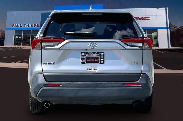 2023 Toyota RAV4 LE