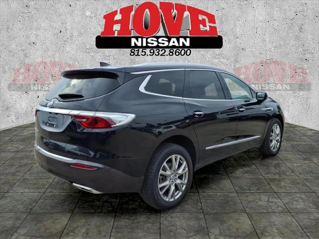 2023 Buick Enclave Essence AWD