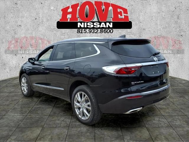 2023 Buick Enclave Essence AWD