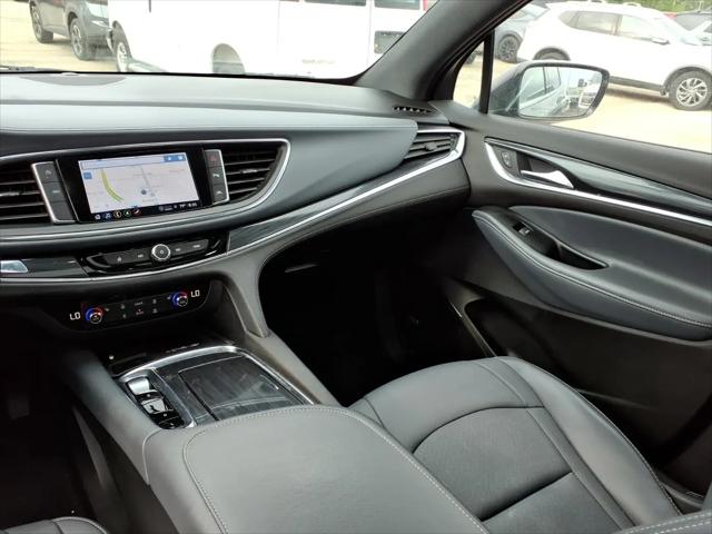 2023 Buick Enclave Essence AWD