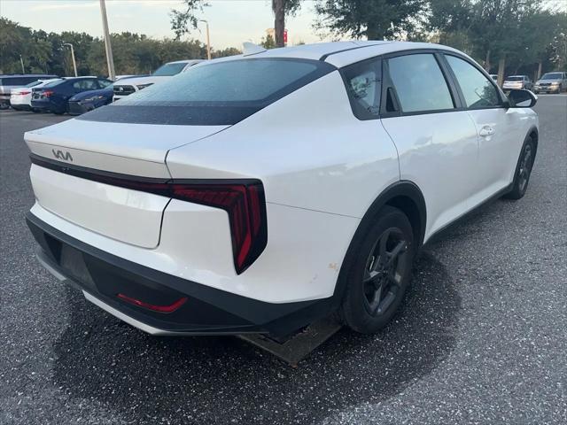 2025 Kia K4 LXS