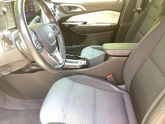 2025 Chevrolet Trax FWD LT