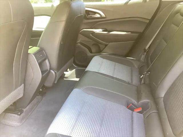 2025 Chevrolet Trax FWD LT