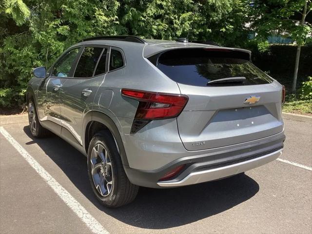2025 Chevrolet Trax FWD LT