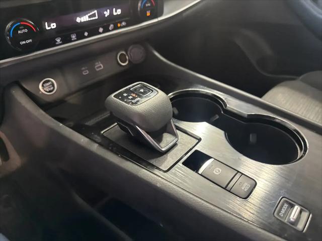 2023 Nissan Rogue SV FWD
