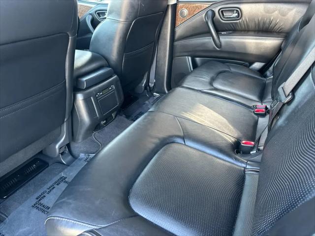 2016 INFINITI QX80 Standard