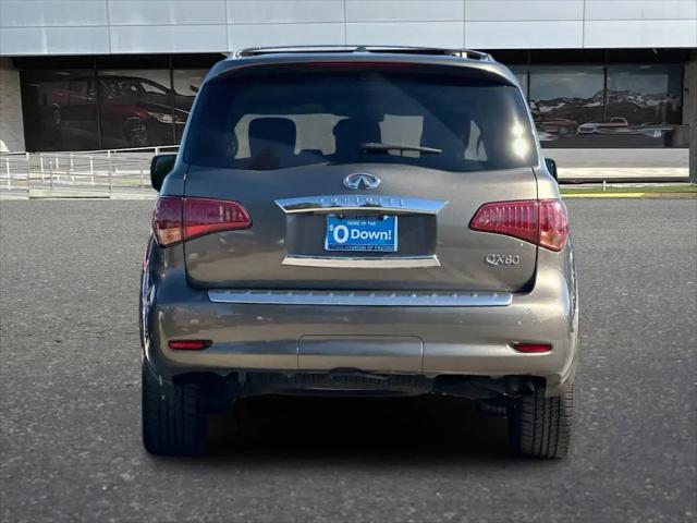 2016 INFINITI QX80 Standard